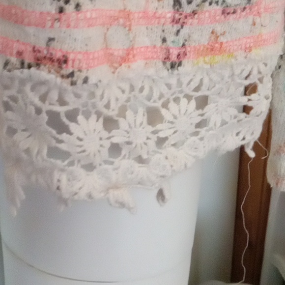 Light sweater top - Picture 3 of 3